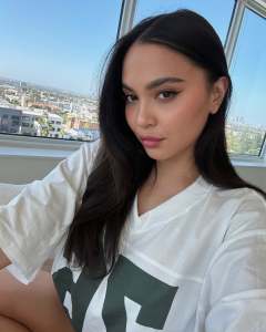 who is stella hudgens
